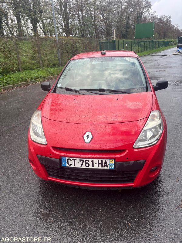 RENAULT - CLIO III (1.5 DCI) - DIESEL - 212000 kms - année 2013 - Xe hơi: hình 3 RENAULT - CLIO III (1.5 DCI) - DIESEL - 212000 kms - année 2013 - Xe hơi: hình 3