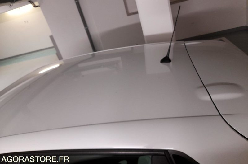 RENAULT CLIO IV - ZEN 09E E5 - 83985kms - 2013 - Xe hơi: hình 5 RENAULT CLIO IV - ZEN 09E E5 - 83985kms - 2013 - Xe hơi: hình 5