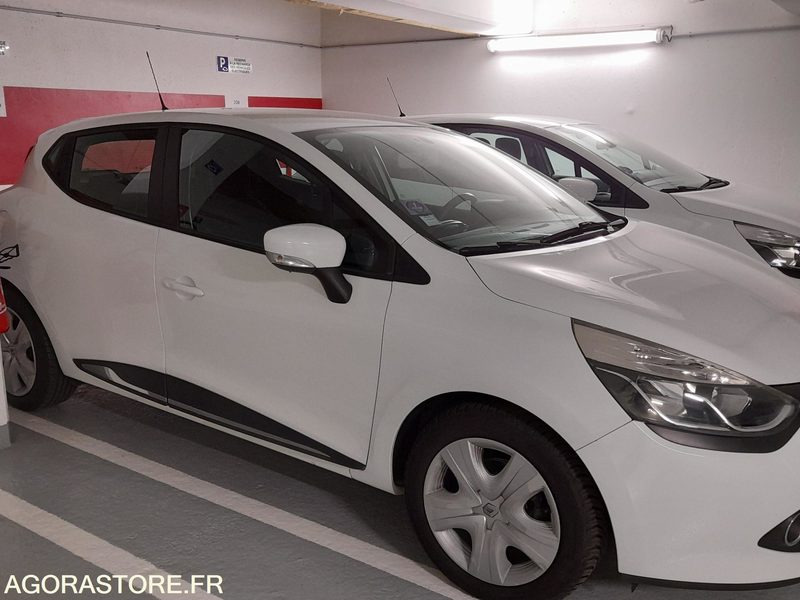 RENAULT CLIO IV - ZEN 09E E5 - 83985kms - 2013 - Xe hơi: hình 3 RENAULT CLIO IV - ZEN 09E E5 - 83985kms - 2013 - Xe hơi: hình 3
