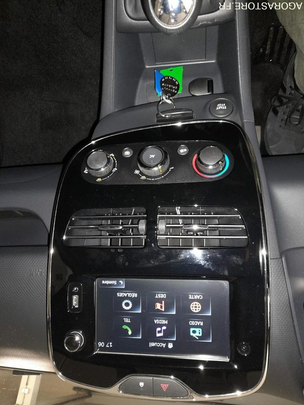 Xe hơi RENAULT CLIO IV - ZEN 09E E5 - 83985kms - 2013: hình 12