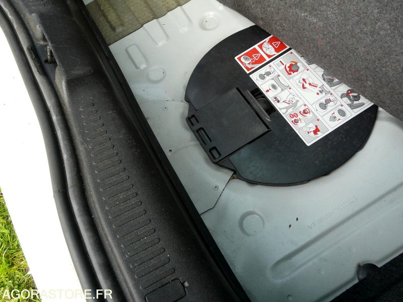 RENAULT CLIO - Xe hơi: hình 5 RENAULT CLIO - Xe hơi: hình 5
