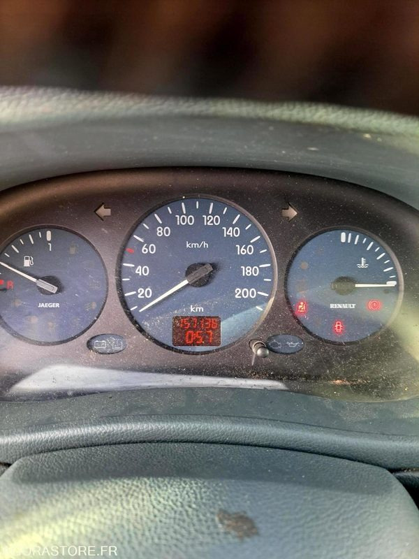 RENAULT KANGOO 157000kms 2000 - Xe van nhỏ gọn: hình 4 RENAULT KANGOO 157000kms 2000 - Xe van nhỏ gọn: hình 4