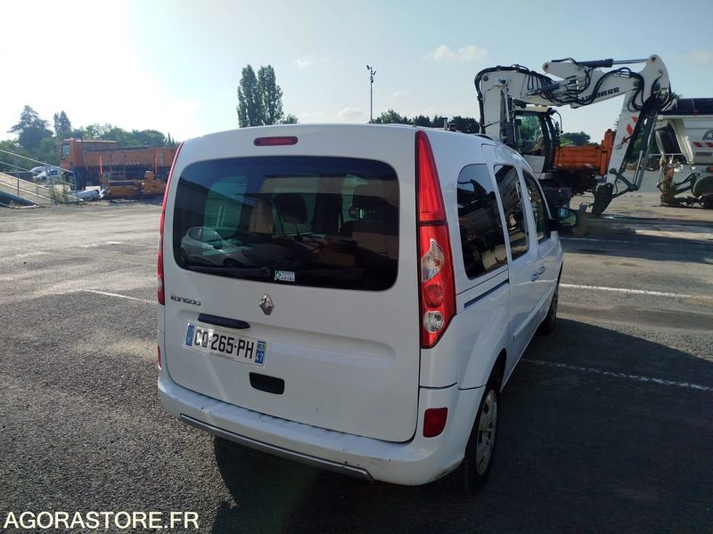 RENAULT KANGOO - 2013 - 190813 KM - Xe van nhỏ gọn: hình 4 RENAULT KANGOO - 2013 - 190813 KM - Xe van nhỏ gọn: hình 4