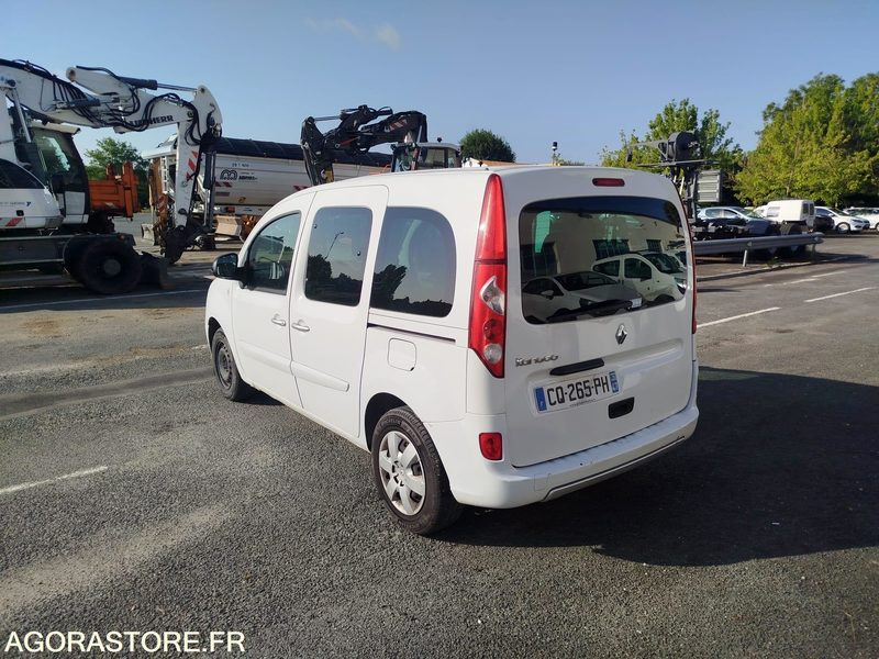 RENAULT KANGOO - 2013 - 190813 KM - Xe van nhỏ gọn: hình 3 RENAULT KANGOO - 2013 - 190813 KM - Xe van nhỏ gọn: hình 3