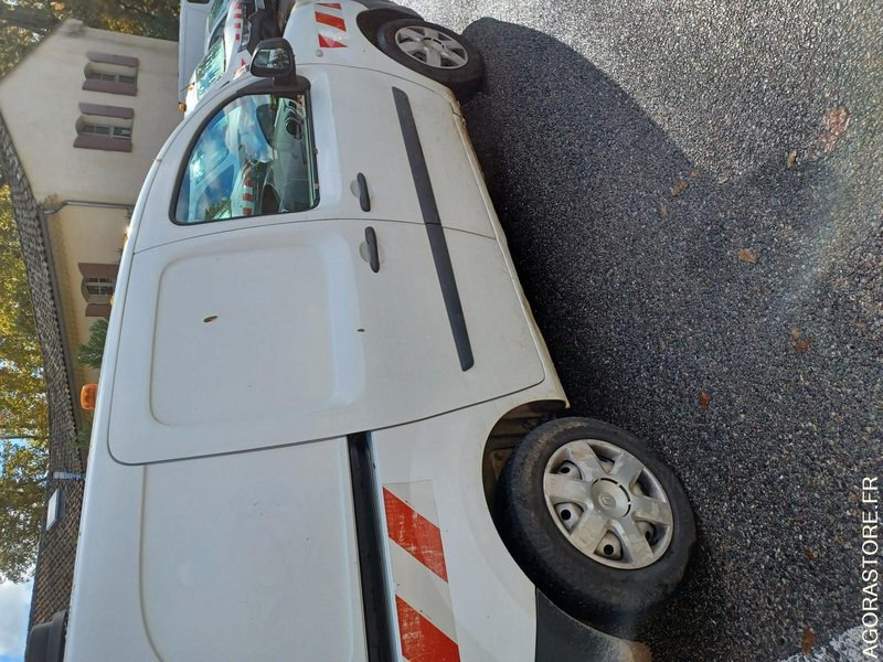 RENAULT KANGOO / REF SCP : 959 - Xe van chở hàng: hình 2 RENAULT KANGOO / REF SCP : 959 - Xe van chở hàng: hình 2