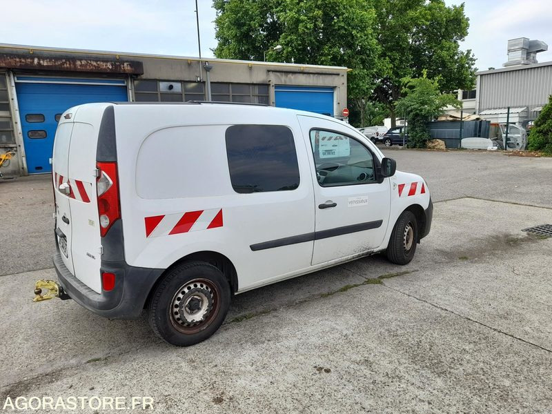 RENAULT KANGOO VU 1.5 DCI 68CH 2011 173325 KM - Xe van nhỏ gọn: hình 4 RENAULT KANGOO VU 1.5 DCI 68CH 2011 173325 KM - Xe van nhỏ gọn: hình 4