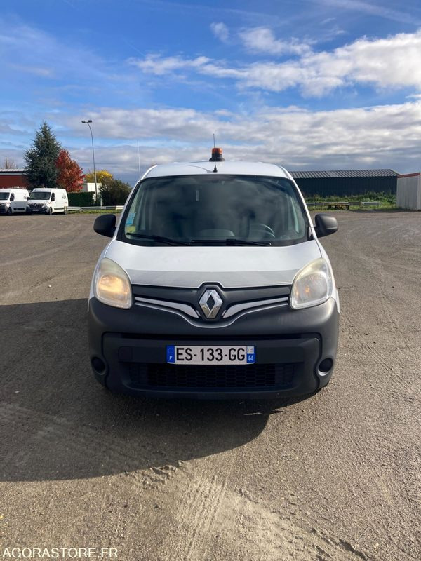 RENAULT KANGOO diesel - Année 2017 - 330 000 km - Xe van nhỏ gọn: hình 2 RENAULT KANGOO diesel - Année 2017 - 330 000 km - Xe van nhỏ gọn: hình 2