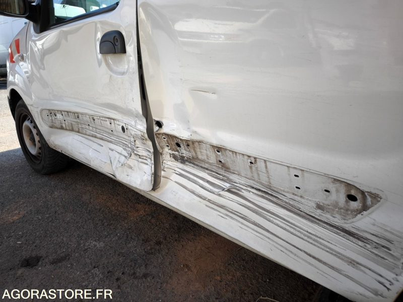 RENAULT KANGOO (vente pour pièces) 128937 kms 2009 - Xe van nhỏ gọn: hình 3 RENAULT KANGOO (vente pour pièces) 128937 kms 2009 - Xe van nhỏ gọn: hình 3