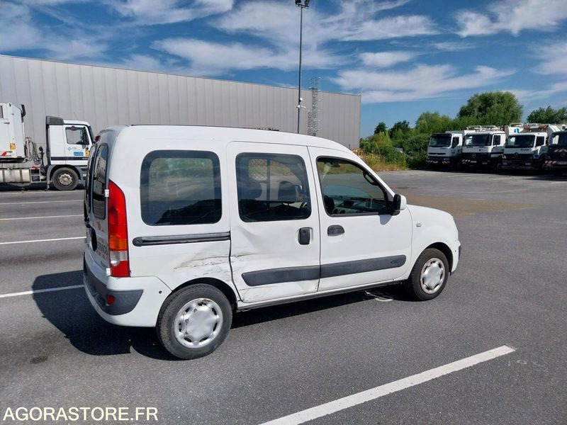 RENAULT Kangoo vitré 2P 2004 (309916Km) ROULANT PRO UNIQUEMENT - Xe van nhỏ gọn: hình 3 RENAULT Kangoo vitré 2P 2004 (309916Km) ROULANT PRO UNIQUEMENT - Xe van nhỏ gọn: hình 3