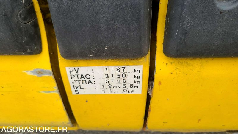 RENAULT MASTER - 2002 - 374300 KM - Xe van chở hàng: hình 5 RENAULT MASTER - 2002 - 374300 KM - Xe van chở hàng: hình 5