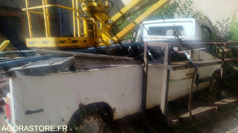 RENAULT MASTER - 2002 - Xe van chở hàng: hình 1 RENAULT MASTER - 2002 - Xe van chở hàng: hình 1