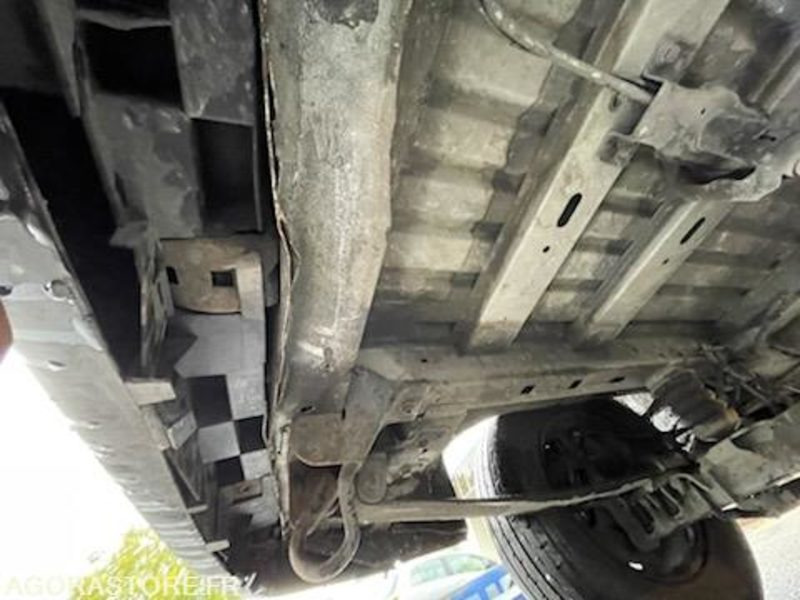 RENAULT MASTER - 2010 - 108520 kms - Xe van chở hàng: hình 4 RENAULT MASTER - 2010 - 108520 kms - Xe van chở hàng: hình 4