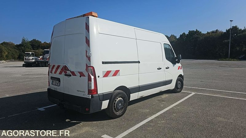 RENAULT MASTER - 2013 / 266123KM - (CY733WT) - Xe van chở hàng: hình 4 RENAULT MASTER - 2013 / 266123KM - (CY733WT) - Xe van chở hàng: hình 4