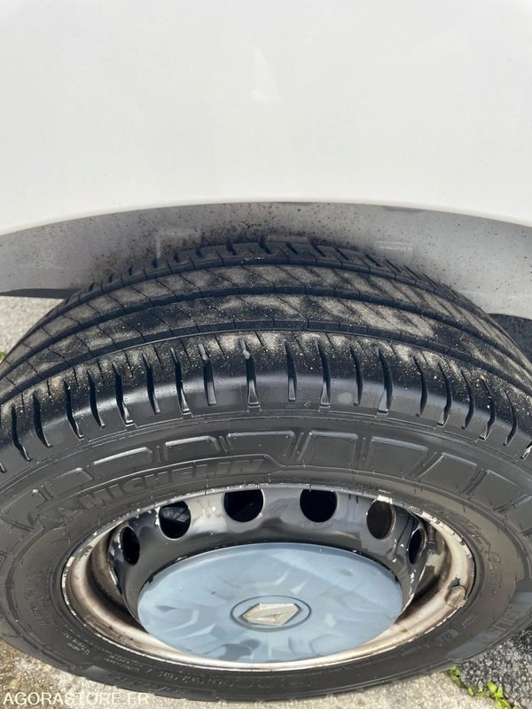 RENAULT MASTER - 2019 / 35366 KM (FM061MP) - Xe van chở hàng: hình 5 RENAULT MASTER - 2019 / 35366 KM (FM061MP) - Xe van chở hàng: hình 5