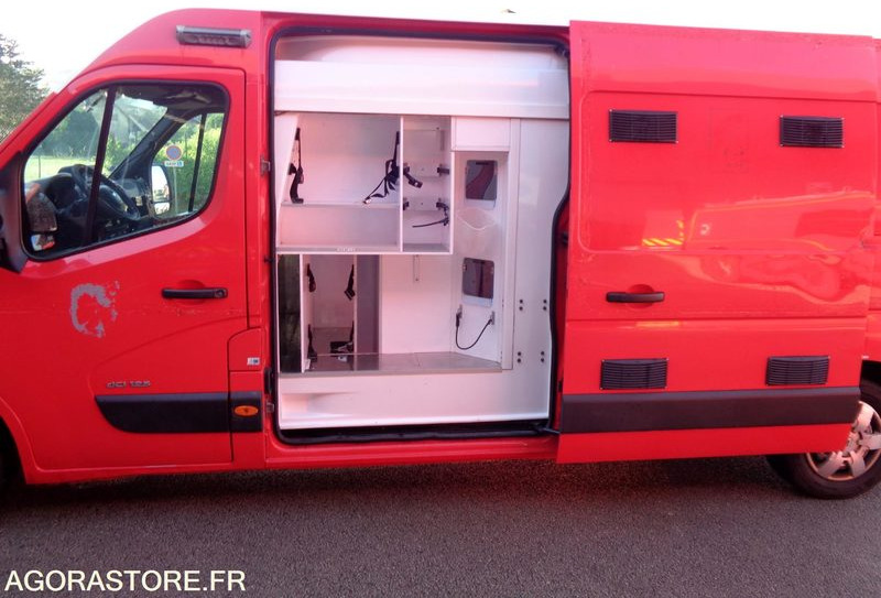 RENAULT MASTER CN.829.RR - Xe cứu thương: hình 5 RENAULT MASTER CN.829.RR - Xe cứu thương: hình 5