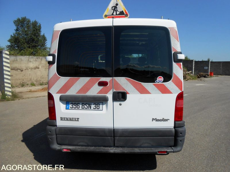 RENAULT MASTER DCI80 - Xe van chở hàng: hình 2 RENAULT MASTER DCI80 - Xe van chở hàng: hình 2