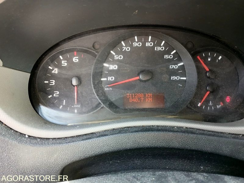 RENAULT MASTER DIESEL 311280 Kms - Xe van chở hàng: hình 2 RENAULT MASTER DIESEL 311280 Kms - Xe van chở hàng: hình 2