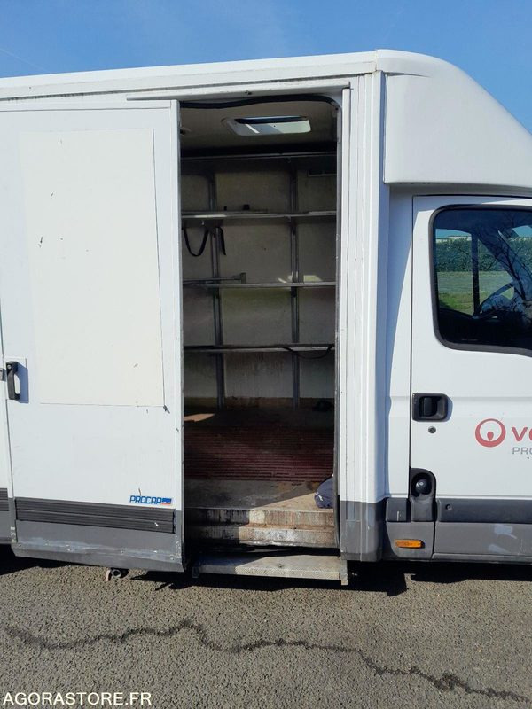 RENAULT MASTER GO - 2007 / 105461 KM (1311-VPIDF-66ICAM571X) - Xe van chở hàng: hình 4 RENAULT MASTER GO - 2007 / 105461 KM (1311-VPIDF-66ICAM571X) - Xe van chở hàng: hình 4