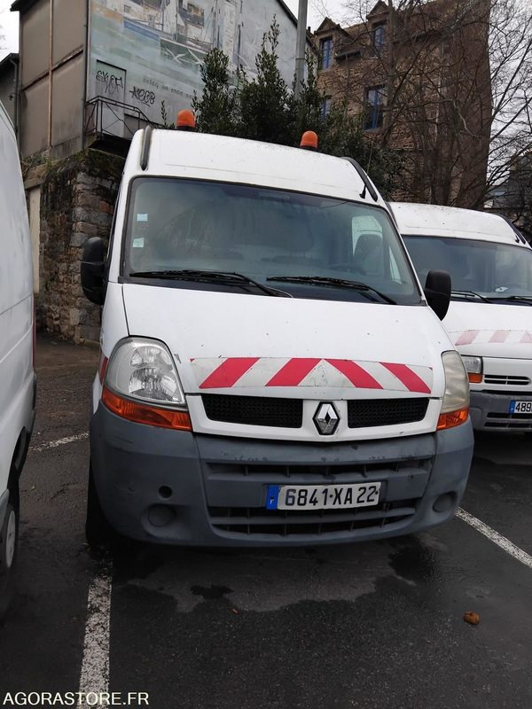 RENAULT MASTER II PHASE II -2.5DCi - 120cv - Xe van chở hàng: hình 2 RENAULT MASTER II PHASE II -2.5DCi - 120cv - Xe van chở hàng: hình 2