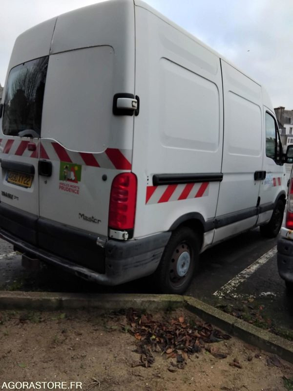 RENAULT MASTER diesel L1H2 II PHASE I -2.5 DCi - Xe van chở hàng: hình 4 RENAULT MASTER diesel L1H2 II PHASE I -2.5 DCi - Xe van chở hàng: hình 4