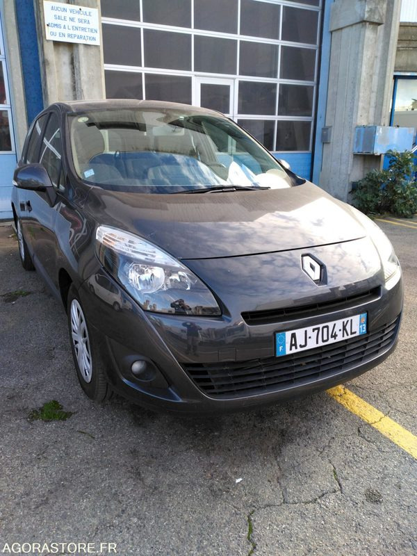 RENAULT SCENIC 1.9 DIESEL - Xe hơi: hình 1 RENAULT SCENIC 1.9 DIESEL - Xe hơi: hình 1