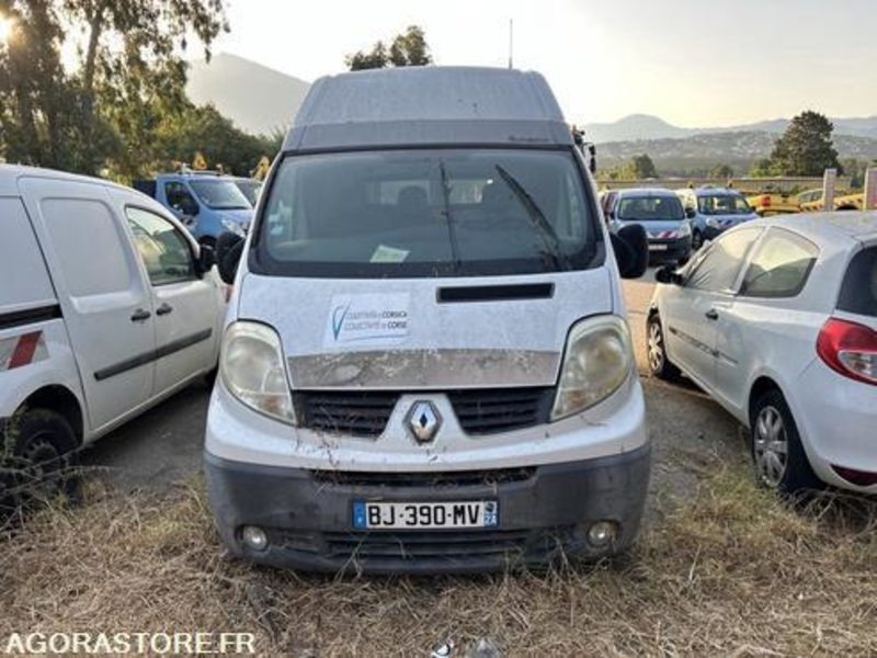RENAULT TRAFIC - 2011 - 89400KM - BJ390MV - Xe van chở hàng: hình 1 RENAULT TRAFIC - 2011 - 89400KM - BJ390MV - Xe van chở hàng: hình 1