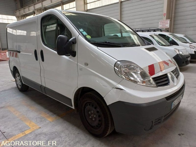 RENAULT TRAFIC BJ-113-ZT - Xe van chở hàng: hình 5 RENAULT TRAFIC BJ-113-ZT - Xe van chở hàng: hình 5