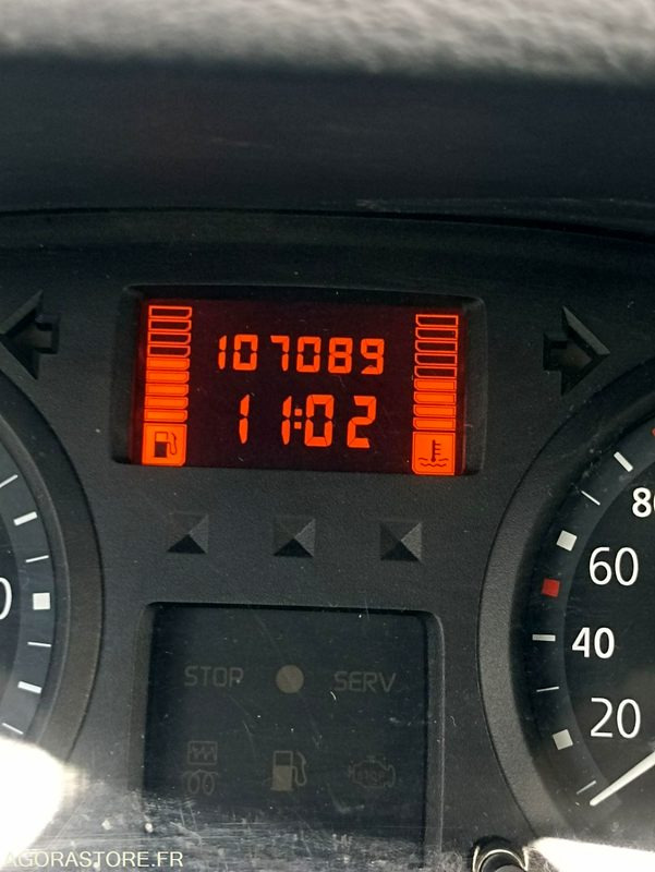 Renault Clio 2 1.5 dCi - 107100kms - 2004 - Xe hơi: hình 5 Renault Clio 2 1.5 dCi - 107100kms - 2004 - Xe hơi: hình 5