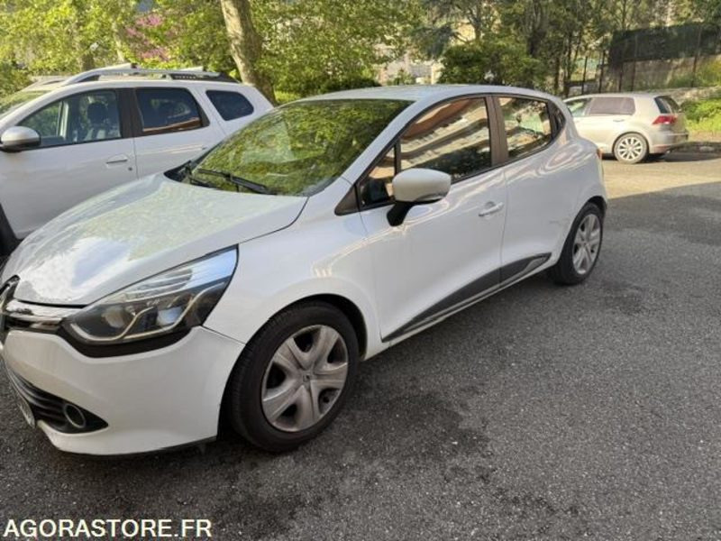 Renault Clio 4 56017 kms 2014 - Xe hơi: hình 2 Renault Clio 4 56017 kms 2014 - Xe hơi: hình 2