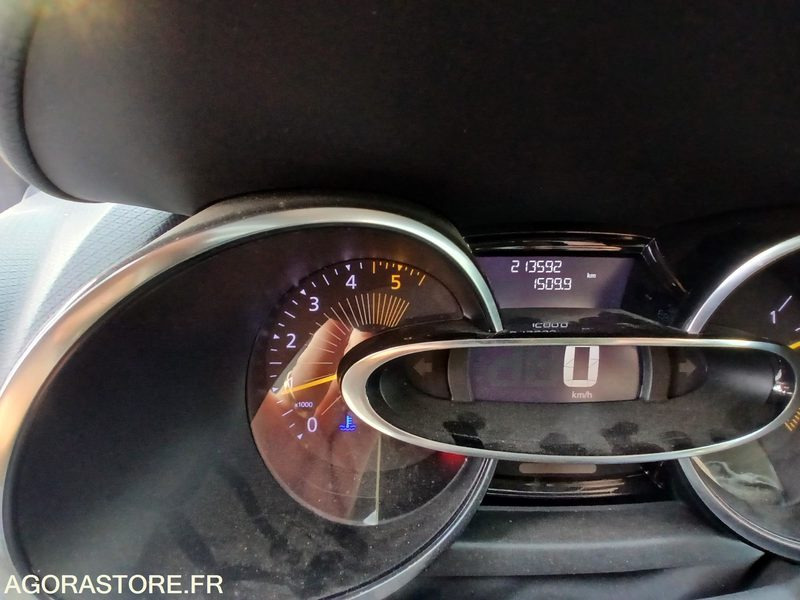 Renault Clio IV – Diesel – 2016-213 584 km - Xe hơi: hình 2 Renault Clio IV – Diesel – 2016-213 584 km - Xe hơi: hình 2