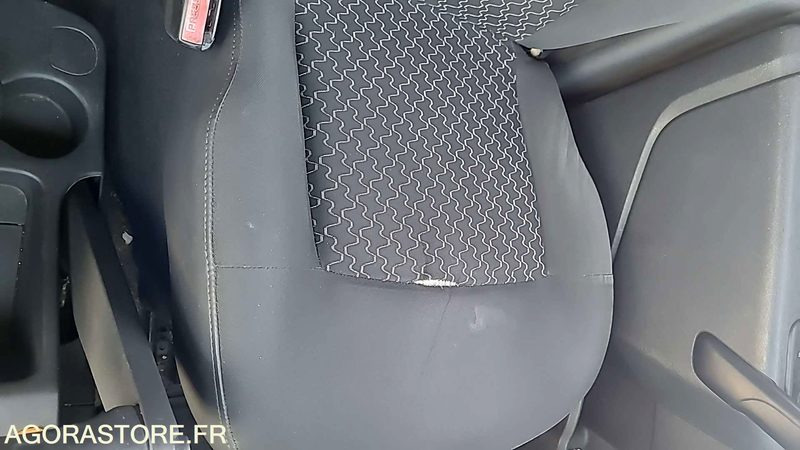 Renault Kangoo - 2011 - 135179kms - BN673ZL - Xe van nhỏ gọn: hình 4 Renault Kangoo - 2011 - 135179kms - BN673ZL - Xe van nhỏ gọn: hình 4