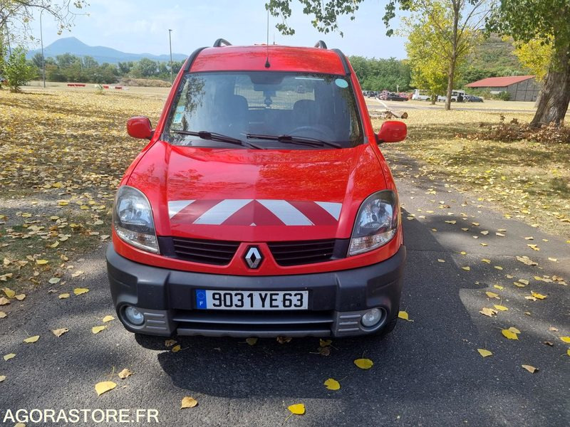 Renault Kangoo 4x4 - 9031 YE 63 - 2006 - Xe van nhỏ gọn: hình 1 Renault Kangoo 4x4 - 9031 YE 63 - 2006 - Xe van nhỏ gọn: hình 1