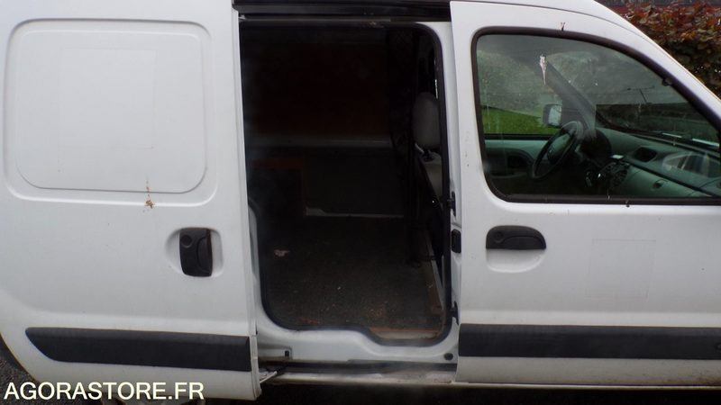 Renault Kangoo AL-886-PK (BP) - Xe van nhỏ gọn: hình 4 Renault Kangoo AL-886-PK (BP) - Xe van nhỏ gọn: hình 4