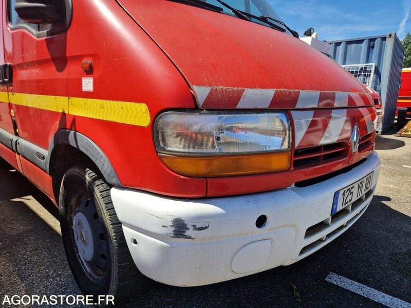 Xe van chở hàng Renault Master -125YR69: hình 15