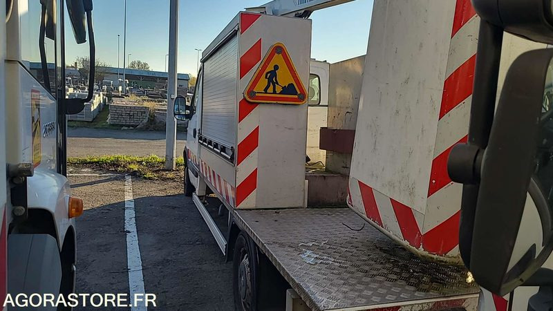 Renault Master - 2010 - 133446kms - AH275HD - Xe van chở hàng: hình 4 Renault Master - 2010 - 133446kms - AH275HD - Xe van chở hàng: hình 4