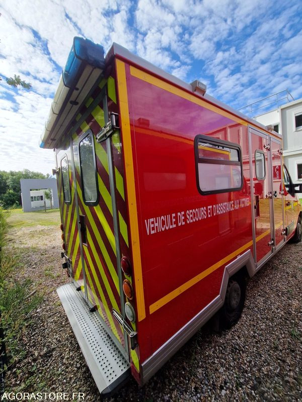 Renault Master - 2011 - 174389 - BV594XQ - Xe van chở hàng: hình 3 Renault Master - 2011 - 174389 - BV594XQ - Xe van chở hàng: hình 3