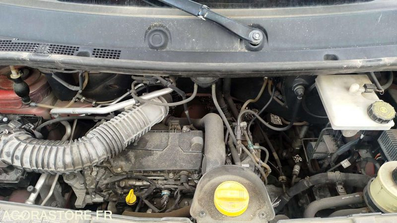 Renault Master - 2011 - BH802XJ - Xe van chở hàng: hình 5 Renault Master - 2011 - BH802XJ - Xe van chở hàng: hình 5