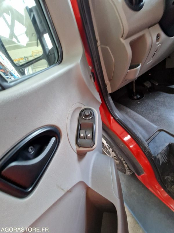 Renault Master - AL035GH - Xe van chở hàng: hình 5 Renault Master - AL035GH - Xe van chở hàng: hình 5
