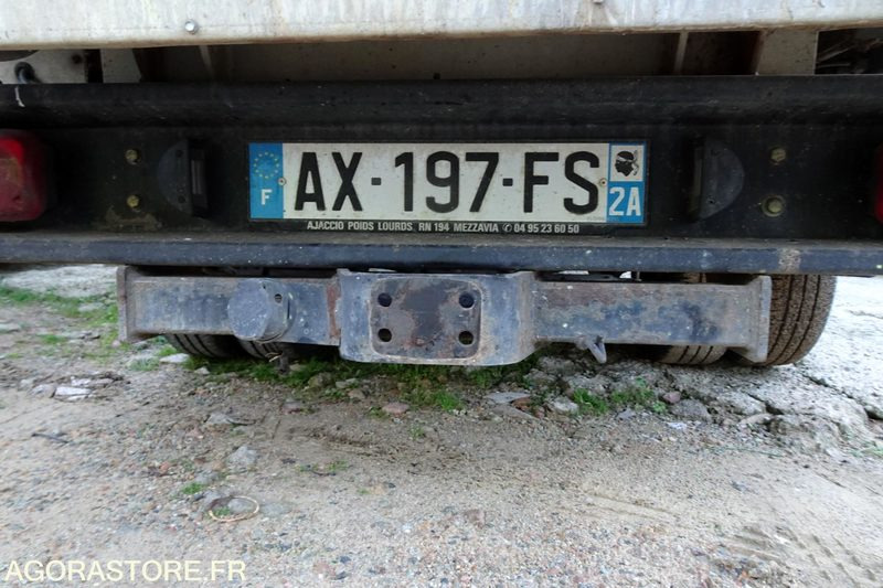 Renault Maxity 130 DXI - Xe ben nhỏ: hình 2 Renault Maxity 130 DXI - Xe ben nhỏ: hình 2