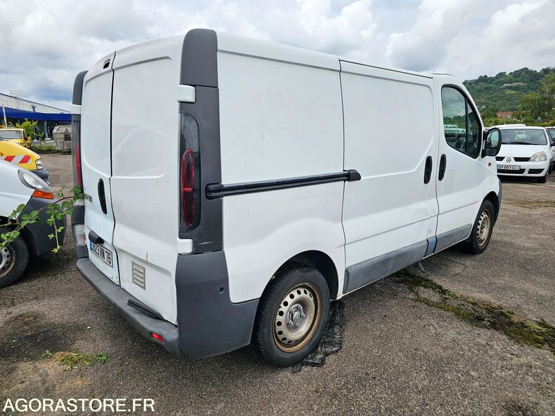 Renault Trafic - 2005 - 153127km - 3823XN76 - Xe van chở hàng: hình 3 Renault Trafic - 2005 - 153127km - 3823XN76 - Xe van chở hàng: hình 3