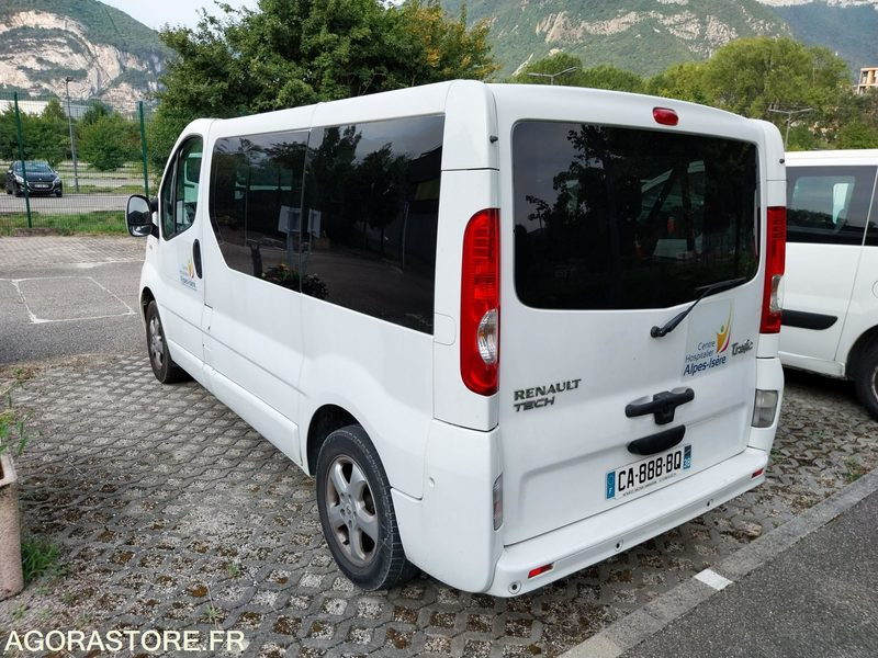 Renault Trafic - 2012 - 101452 kms - Xe bus mini, Xe van chở khách: hình 5 Renault Trafic - 2012 - 101452 kms - Xe bus mini, Xe van chở khách: hình 5