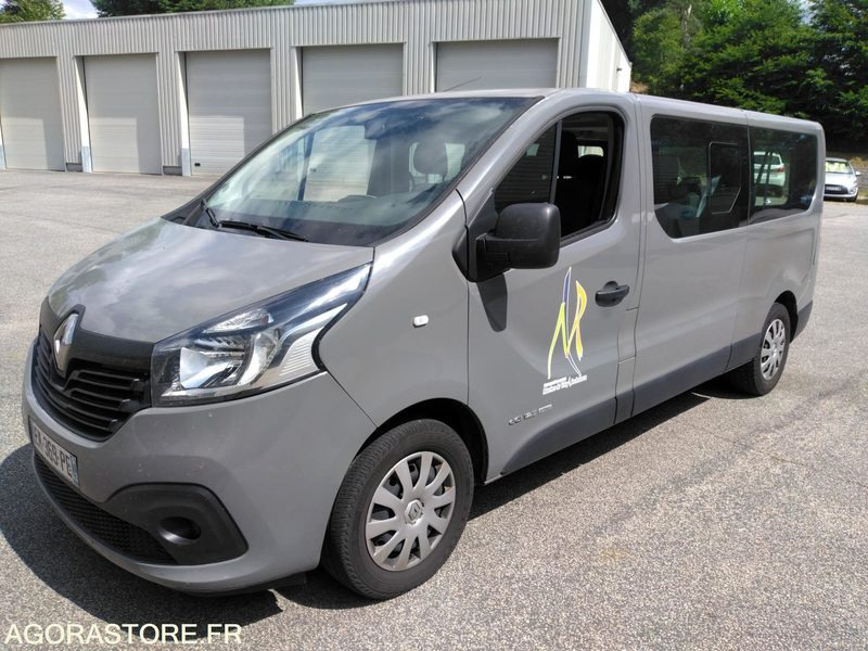 Renault Trafic 2017 114300 kms - Xe bus mini, Xe van chở khách: hình 1 Renault Trafic 2017 114300 kms - Xe bus mini, Xe van chở khách: hình 1