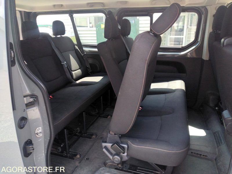 Renault Trafic 2017 114300 kms - Xe bus mini, Xe van chở khách: hình 4 Renault Trafic 2017 114300 kms - Xe bus mini, Xe van chở khách: hình 4