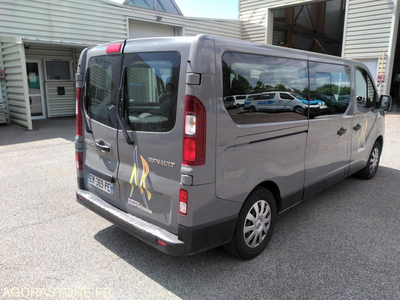 Renault Trafic 2017 114300 kms - Xe bus mini, Xe van chở khách: hình 3 Renault Trafic 2017 114300 kms - Xe bus mini, Xe van chở khách: hình 3