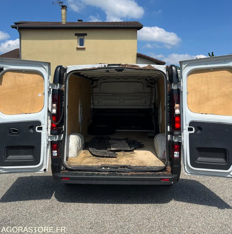Renault Trafic L2H1 1200 Energy Confort - 2018 - 180 000km - Xe van chở hàng: hình 5 Renault Trafic L2H1 1200 Energy Confort - 2018 - 180 000km - Xe van chở hàng: hình 5