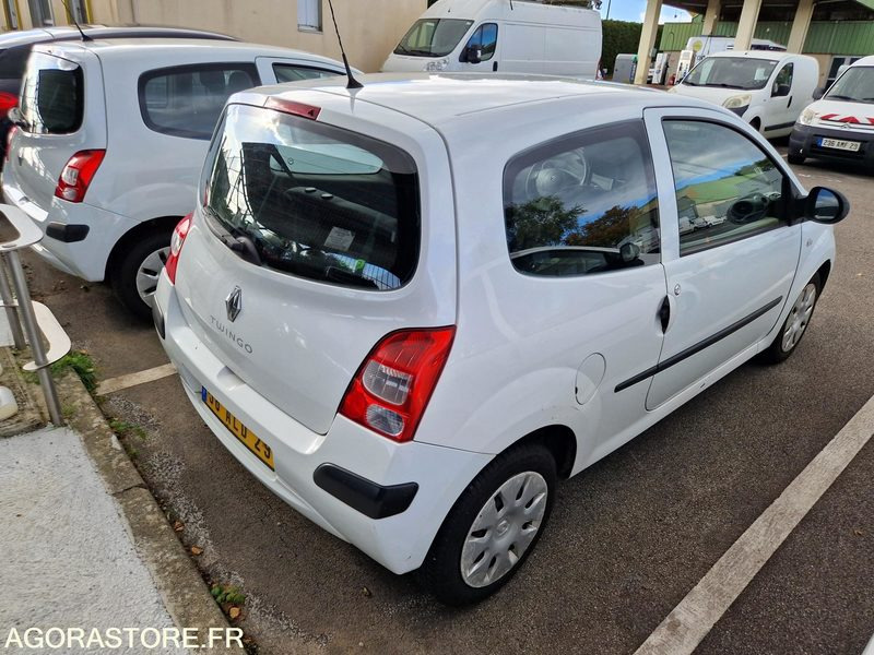 Renault Twingo - 2007 - 102606 - 58ALD29 - Xe hơi: hình 3 Renault Twingo - 2007 - 102606 - 58ALD29 - Xe hơi: hình 3