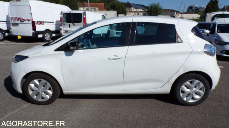 Renault Zoe CW-657-KC (BP) - Xe hơi: hình 1 Renault Zoe CW-657-KC (BP) - Xe hơi: hình 1