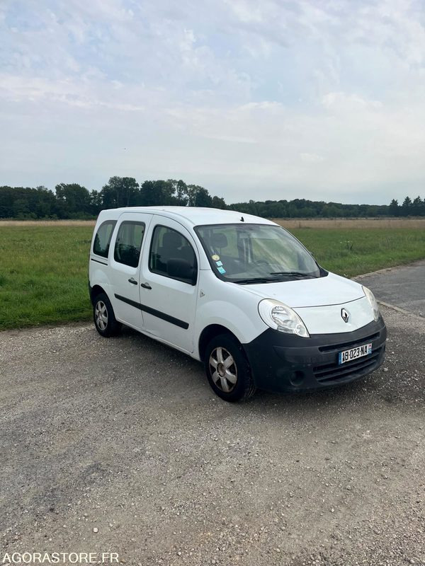 Renault kangoo 115 000km - 2009 - Xe hơi: hình 3 Renault kangoo 115 000km - 2009 - Xe hơi: hình 3