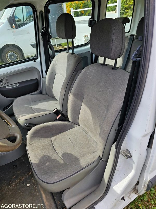 Renault kangoo - 2007 - 210886km - 985WN28 - Xe hơi: hình 5 Renault kangoo - 2007 - 210886km - 985WN28 - Xe hơi: hình 5