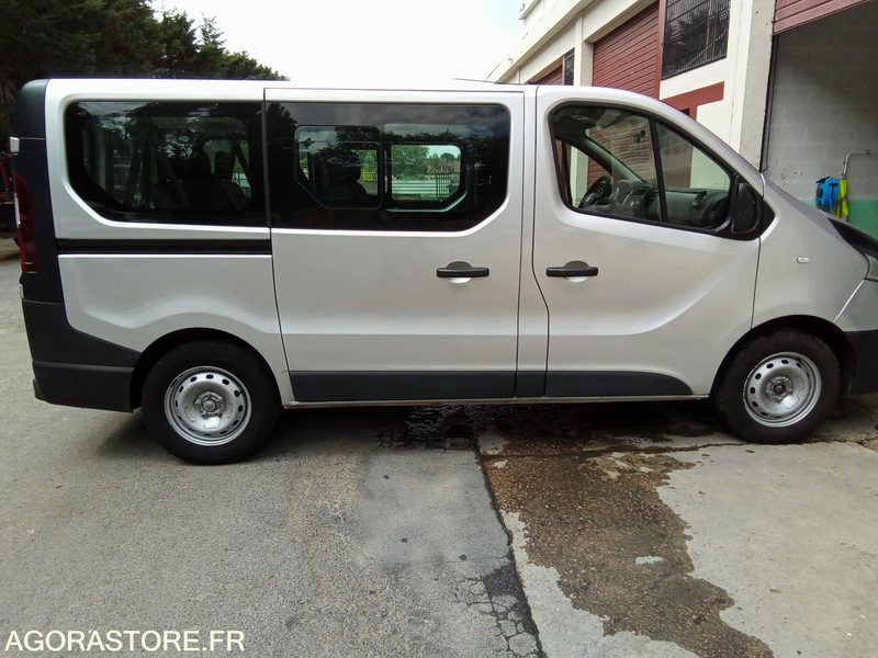 Renault trafic 1.6dci 95 CV 9 places 309336 kms - Xe bus mini, Xe van chở khách: hình 3 Renault trafic 1.6dci 95 CV 9 places 309336 kms - Xe bus mini, Xe van chở khách: hình 3